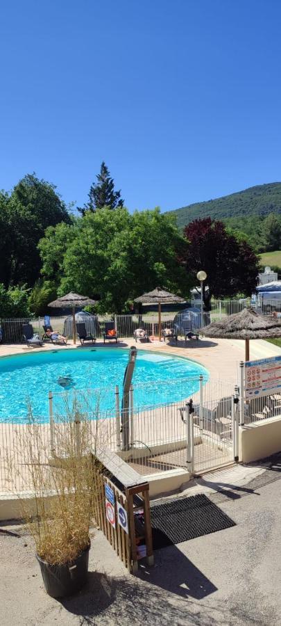 Camping Pres Du Lac De Sainte Croix Bauduen Buitenkant foto
